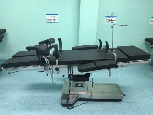 SRO-E6V Hospital Furniture Electric Examination 6- electric Operating Table
