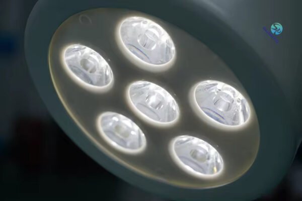 Main-02 YDE200D LED Operating Shadowless Lamp for Pet Veterinary Examination Surgical Headlight Operation Light Veterinary