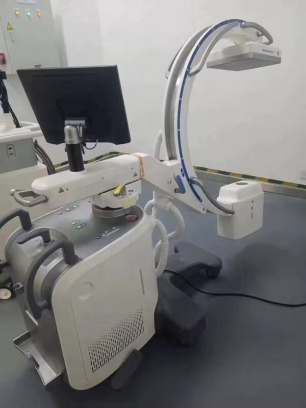 Main-03 SR-50A High-end Medical Mobile Digital 15kw C- Arm X-ray Machine