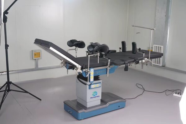 DST-700G Steel Materials Premium Surgical Operating Bed Modern