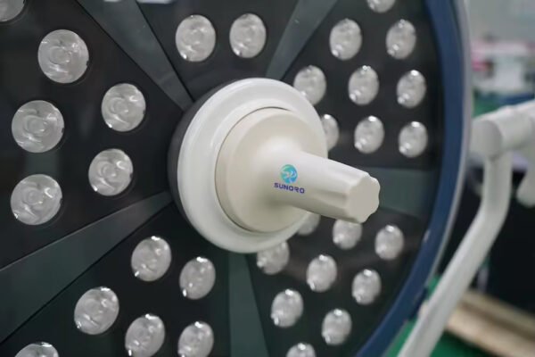 Main-03 YDE700/500 New Design Double Head Ceiling LED Shadowless Surgical Light Electric High CRI 90