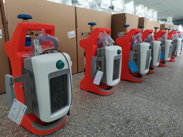Main-04 SR-2020 Electric Portable Ventilator CE ISO Certification Multi-Mode for ICU Emergency Use Pediatric Adult 4+ Hours Battery Life