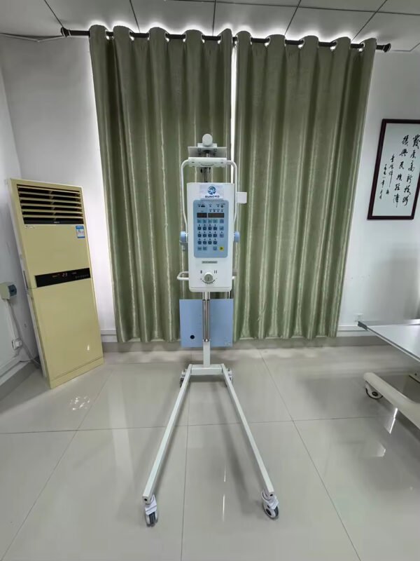 Main-04 SQ18RP 1.8kW Light Weight Portable Veterinary X-ray Unit