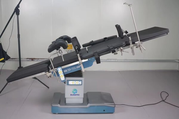 DST-700G Steel Materials Premium Surgical Operating Bed Modern