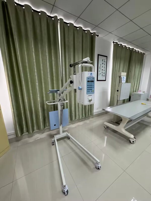 Main-06 SQ18RP 1.8kW Light Weight Portable Veterinary X-ray Unit