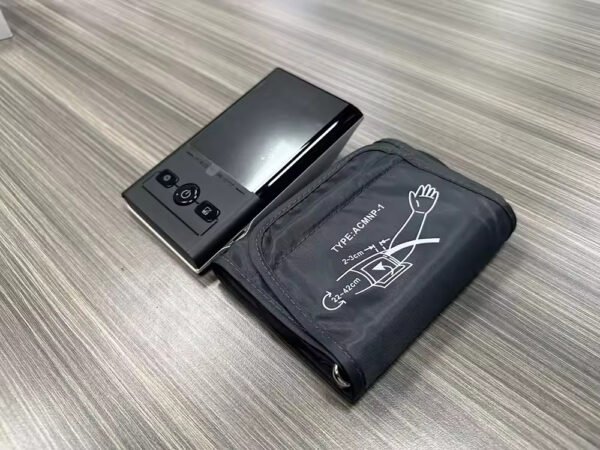 AES-U392 High Quality Electric Sphygmomanometer Portable Upper Arm Medical Electronic Digital Blood Pressure Monitor