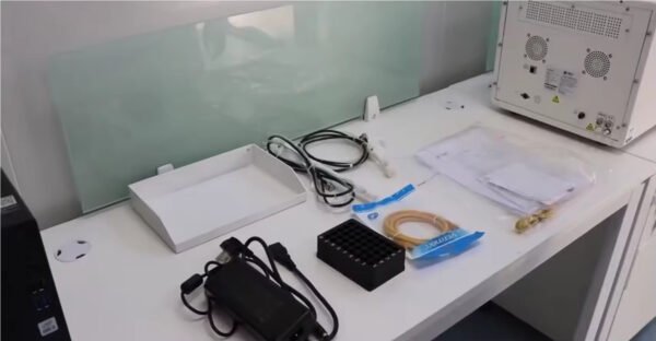 Main-03 SFC Flow Cytometry with Single Laser and Four Filters One-button Operation